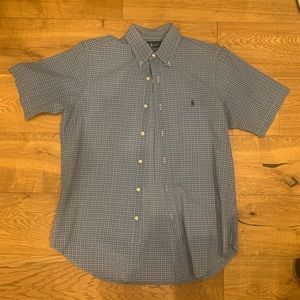 Ralph Lauren button up shirt. Size M. Great condition